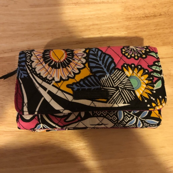 LAST CALL Vera Bradley Pink and Yellow Artistic Wallet - Picture 1 of 4